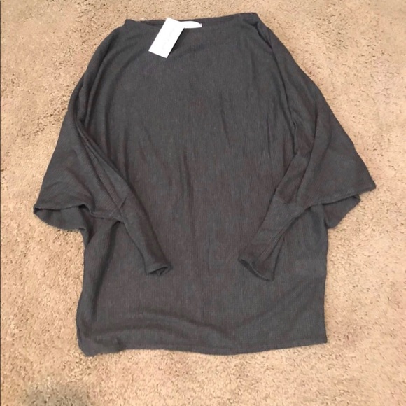 🎉HOST PICK🎉Oversized Loose Fit Textured Tunic - Picture 3 of 3